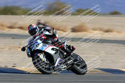 media/Jan-08-2022-SoCal Trackdays (Sat) [[1ec2777125]]/Turn 4 (1145am)/